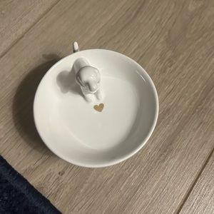 White Dog Ring Holder by Two’s Company Ceramic 3 1/4” Diameter Exc. Condition
